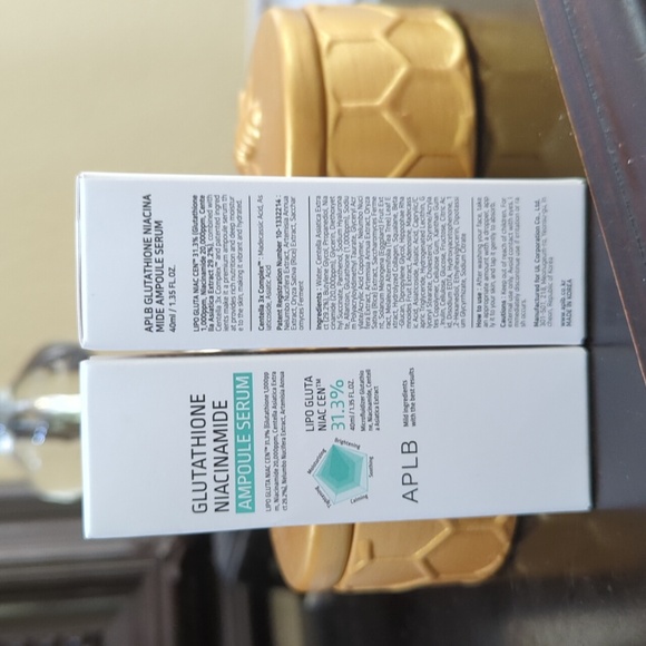 APLB Glutathione Niacinamide Ampoule Serum 1.35 FL.OZ - Picture 3 of 5
